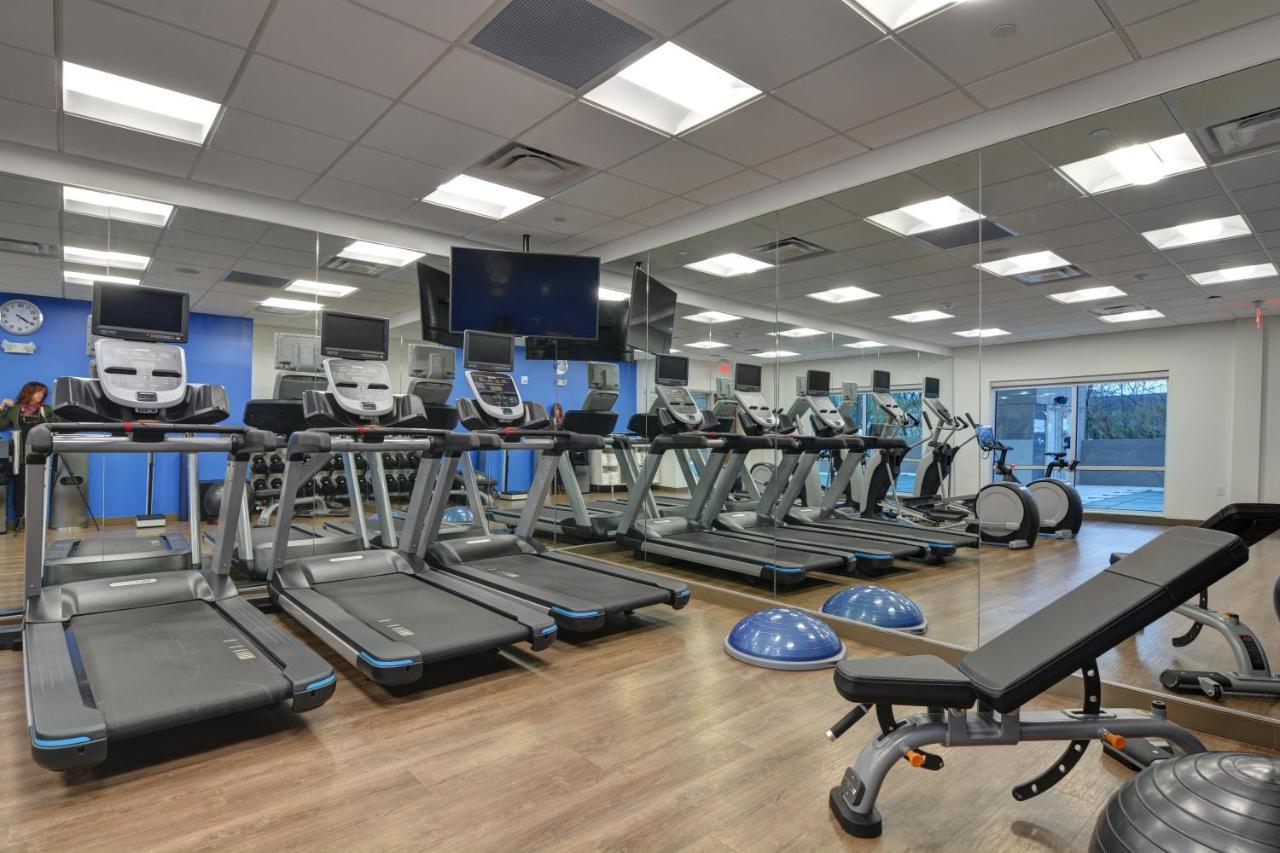 Express & - - Taylors By Ihg Hotel
