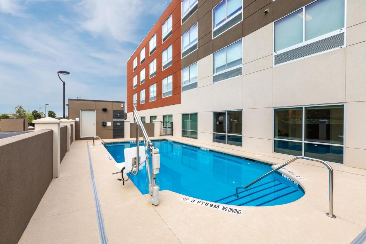 Express & - - Taylors By Ihg Greenville