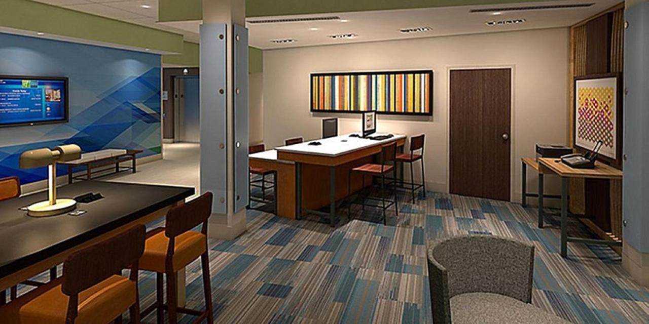 Holiday Express & - - Taylors By Ihg Hotel Greenville